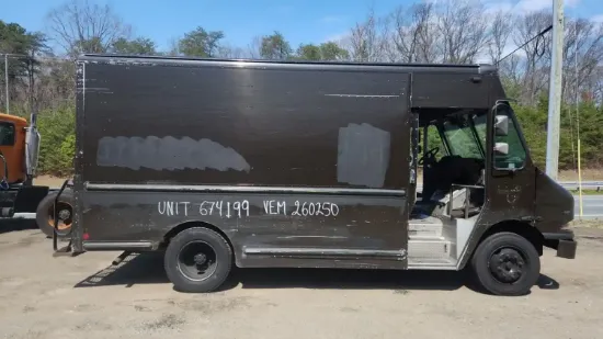 Picture of 2012-freightliner-mt45-truck-delivery